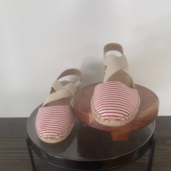 Abella Red & White True Comfort Shoes - Picture 2 of 12